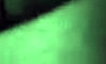 Στιγμιότυπα με νυχτερινή όραση με μια αναψοκοκκινισμένη ερασιτεχνική ομορφιά