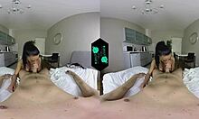 VR - Casal excitado em uma ação quente de vapor na cama