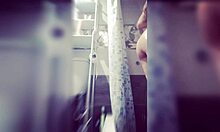 Mein Dusch-Selbstvergnügen-Routine führt zum Kauf eines 28cm Dildos