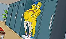 Marge, la ménagère coquine, se fait sodomiser à la fois dans la salle de sport et à la maison pendant l'absence de son mari, avec un dessin animé hentai sur le thème des Simpson comme toile de fond
