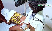 Enfermeira muçulmana indiana pega com o rabo grande sendo fodida pelo médico