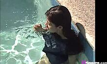 Η φίλη της Teres την οδηγεί σε νέα ύψη απόλαυσης με ένα στριπτίζ στην πισίνα