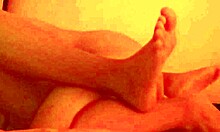 핫한 라틴 여자친구가 호텔 방에서 섹스하는 집에서 만든 비디오